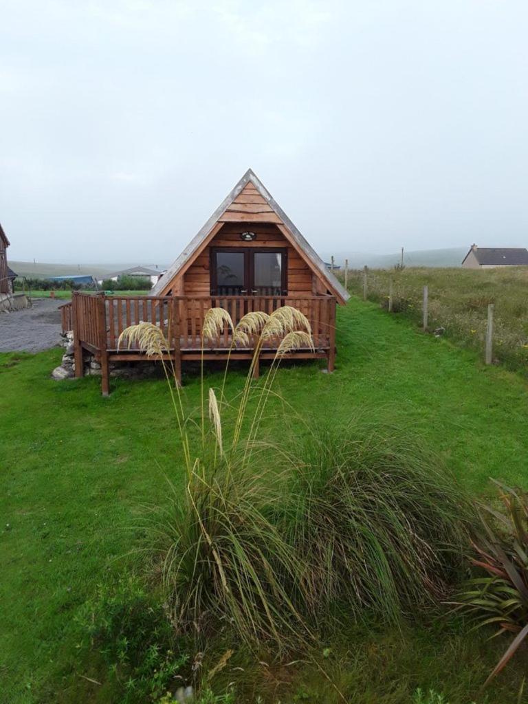 North Uist Lodges Tigharry Экстерьер фото