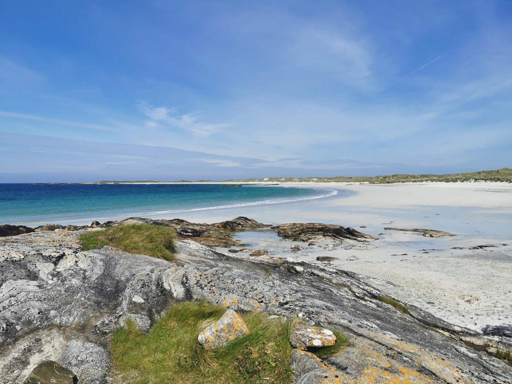North Uist Lodges Tigharry Экстерьер фото